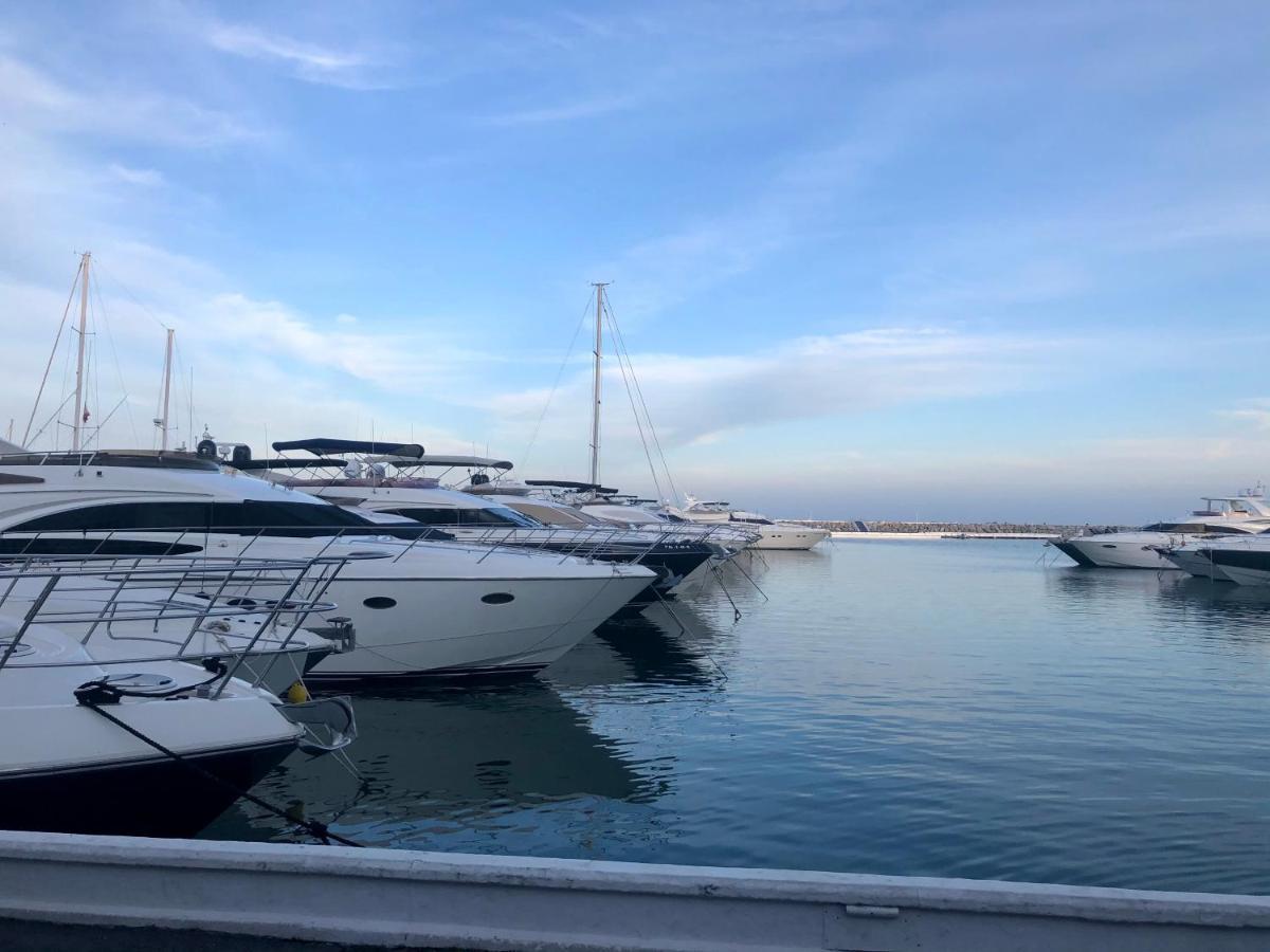 Puerto Banus Apartamento Boho 马尔韦利亚 外观 照片