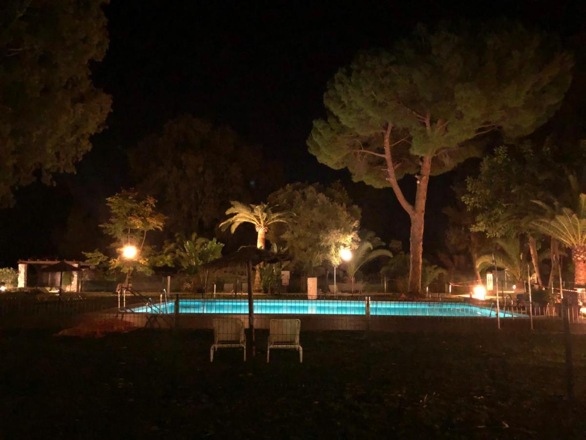 Puerto Banus Apartamento Boho 马尔韦利亚 外观 照片